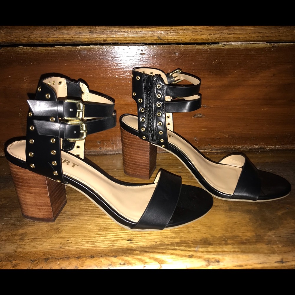 Comfy chunky heel sandals